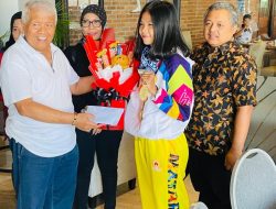 Rachmat Hidayat Beri Hadiah untuk Atlet Kota Mataram