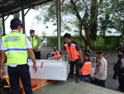 Kapolres Loteng Dampingi Kedatangan Jenazah Korban Gempa Turki