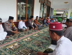 Jumat Curhat Kapolsek Seteluk Ajak Masyarakat Jaga Kondusifitas Wilayah