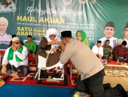 Kapolres Loteng Hadiri Harlah Pondok Pesantren Qamarul Huda Bagu