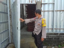 Bhabinkamtibmas Pagesangan Cek Lokasi TKP  Rawan Maling