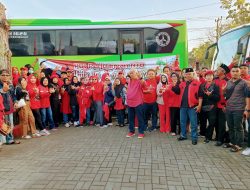 Rachmat Hidayat Bersama Kader PDIP Ziarah Makam Bung Karno
