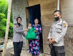 Polres Sumbawa Salurkan Bansos Bagi Warga Kurang Mampu