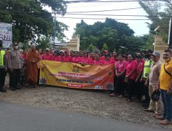 Keluaga Besar Wandani Lontara Bagikan Takjil