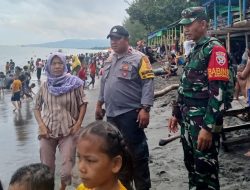BKTM dan  Babinsa Tingkat Pengawasan wisata Pantai
