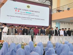 Bupati H Mo Hadiri Wisuda Pesantren Modern Dea Malela Tahun 2023