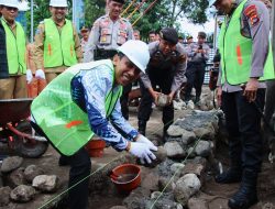 Bupati Letakan Batu Pertama pembangunan  SPKT Polres Dompu