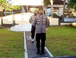 Kapolsek Ampenan Serpas 90 Polisi Lingkungan di  Wilayah Hukumnya
