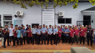 Ciptakan Lapas Bersinar, Lapas Labuhan Ruku Tes Urine Kepada Warga Binaan