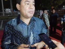 Raih Sumbawa Award, Ketua Dewan Ajak Semua Pihak Partisipasi Bangun Dunia Pendidikan
