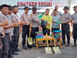 Polsek Narmada Sumbang Alat Kebersihan dan Perlengkapan Sholat
