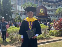 Bacaleg PDIP Raih Gelar Magister Teknik Predikat Cumlaude