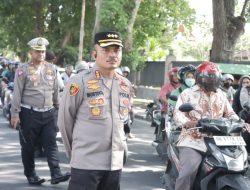 Kapolresta Mataram Kawal Pengamanan Masa Unras di Depan Polda NTB