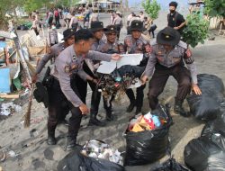 Polda NTB dan Polsek Jajaran Laksanakan Gelar Bhakti Lingkungan