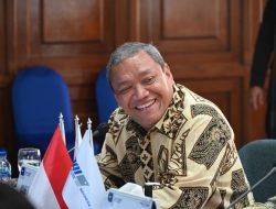 Manajemen Lombok FC Bantu Renovasi GOR Turide Mataram