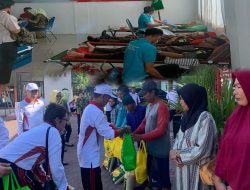 HBA Ke-63, Kejari Sumbawa Gelar Donor Darah dan Berikan Puluhan Paket Sembako ke Masyarakat