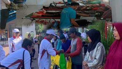 HBA Ke-63, Kejari Sumbawa Gelar Donor Darah dan Berikan Puluhan Paket Sembako ke Masyarakat