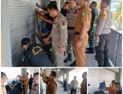 Pemda Segel Puluhan Kios di Pasar Seketeng