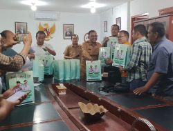 Wartawan Batubara Terima Notebook Dari Gubsu Edy Rahmayadi