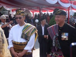 Angkat Kebudayaan Lokal, Danrem 162/WB Kenakan Baju Adat Saat Jadi Irup