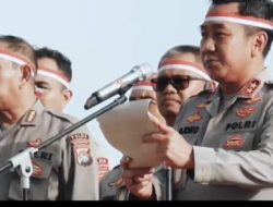 Polda NTB Kibarkan Bendera Merah Putih Raksasa di Bukit 360 Sirkuit Mandalika