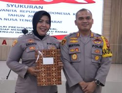 HUT Polwan ke-75, Kapolresta Berikan Penghargaan Kepada Polwan Atas Dedikasinya
