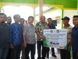 Terima Batuan Ratusan Alat Pertanian, Syah Afandin Berterima Kasih ke Kementrian ESDM & Anggota DPR RI Nasril Bahar 