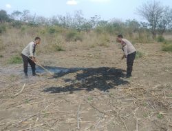 Personil Polsek Plampang Berhasil  Padamkan Titik Api