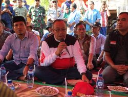 Pj Gubernur NTB Beri Bantuan Korban Kebakaran di Monta Bima