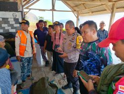 Polsek Praya Barat  Evakuasi Korban Tenggelam Di Pantai Torok