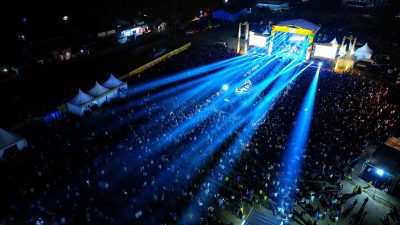 Konser Musik Collabonation IM3 Dibanjiri Ribuan Penonton