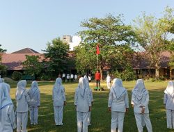 Peduli Pendidikan, Sekretaris Dewan Pendidikan Sumbawa Kunjungi Sekolah SMK Farmasi