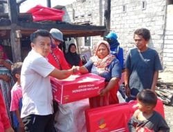 Pj Gubernur NTB Salurkan Bantuan Korban Kebakaran