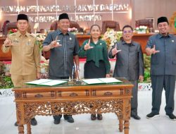 Syah Afandin Sampaikan Ranperda APBD Langkat 2024