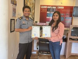 Kanwil Kemenkumham NTB Serahkan Sertifikat Apostille