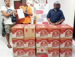 Polisi Sita Puluhan Dus Miras  di Sebuah  Toko