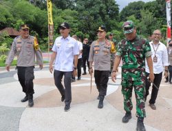 Kapolresta Mataram bIkut Tanam Pohon di RTH