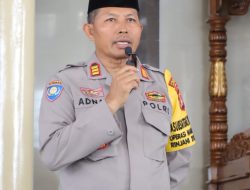 Kasat Binmas Jumat Curhat Di Masjid Al-Hidayah Sekarbela