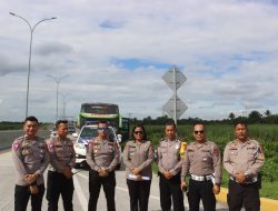 Polres Langkat Lepas Keberangkatan 2.000 Santri ke Istana Maimun
