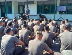Jelang Pemilu 2024, Dandim Loteng Briefing Seluruh Prajurit Secara Terbuka