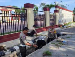 Jaga Kebersihan, Kapolres Sumbawa Pimpin Laksanakan Bersih di Mako