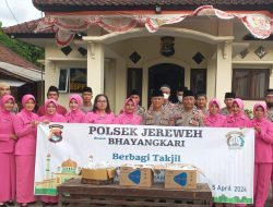 Berbagi Ke Sesama, Polsek Jereweh Salurkan Takjil Dan Buka Puasa Bersama