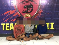 Polisi Gerbek Tiga Pemuda Pesta Sabu
