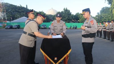 Kapolres Loteng Pimpin Sertijab PJU dan Kapolsek