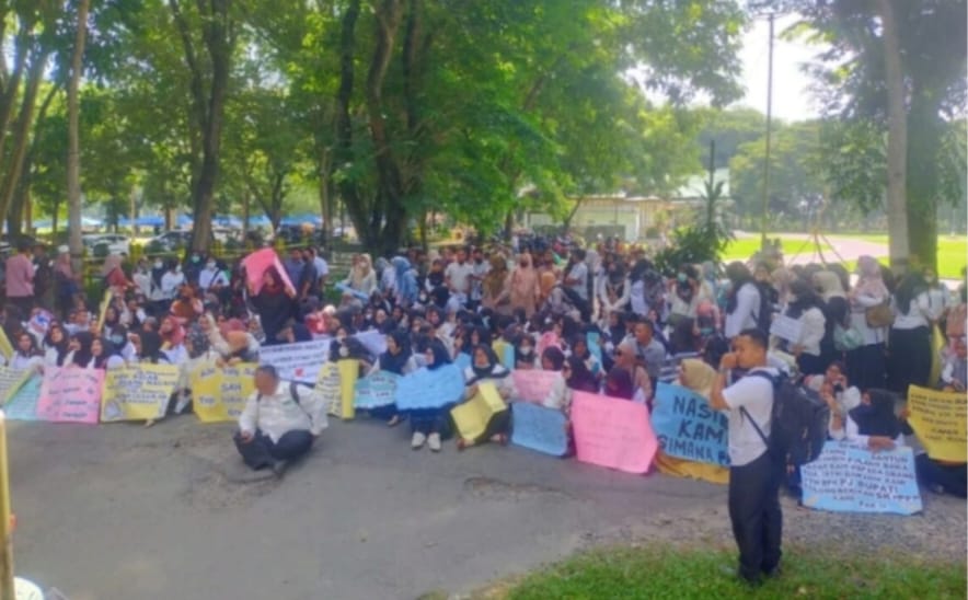 Ratusan Guru Yang Dinyatakan LuLus PPPK 2023 Langkat Gelar Aksi Damai