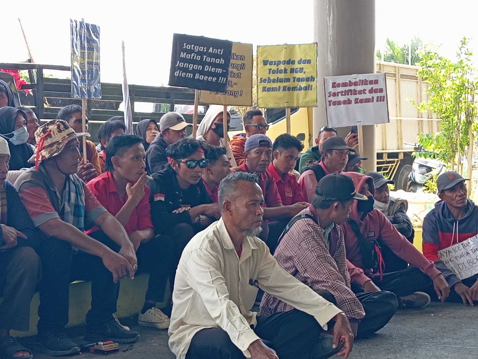 Marak Mafia Tanah, Warga Dari Dua Desa Demo Bupati Sumbawa, Afhdol Sebut Kembalikan Hak-Hak Warga