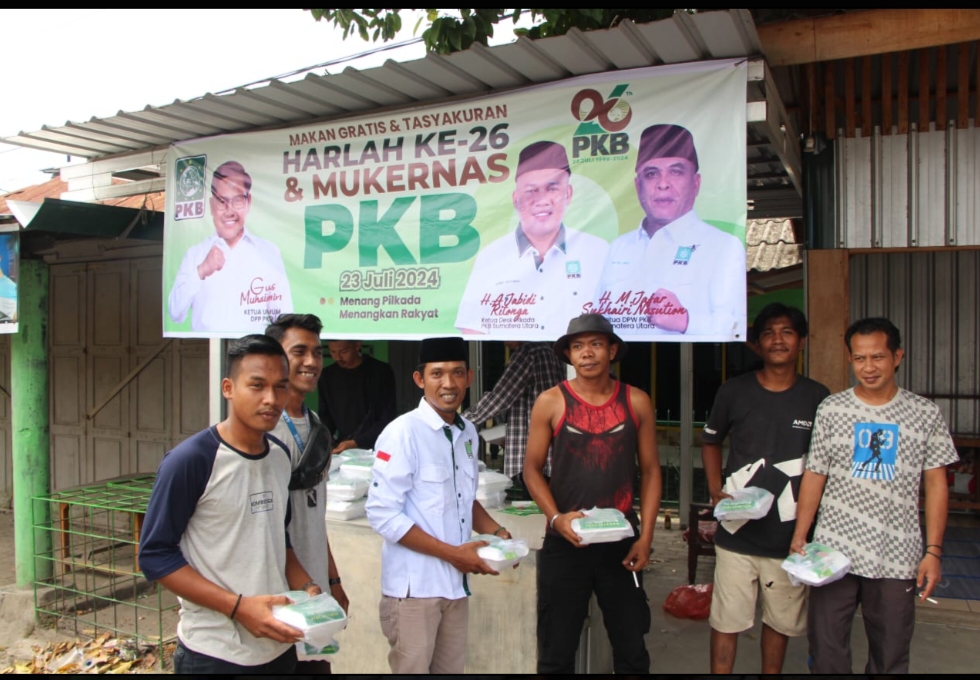 Tasyakuran Dan Berbagi Makan Siang Gratis Dalam Menyambut Harlah PKB Ke 26