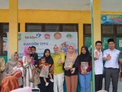 Cegah Stunting, Wabup Sumbawa Bagikan 200 Paket Sembako