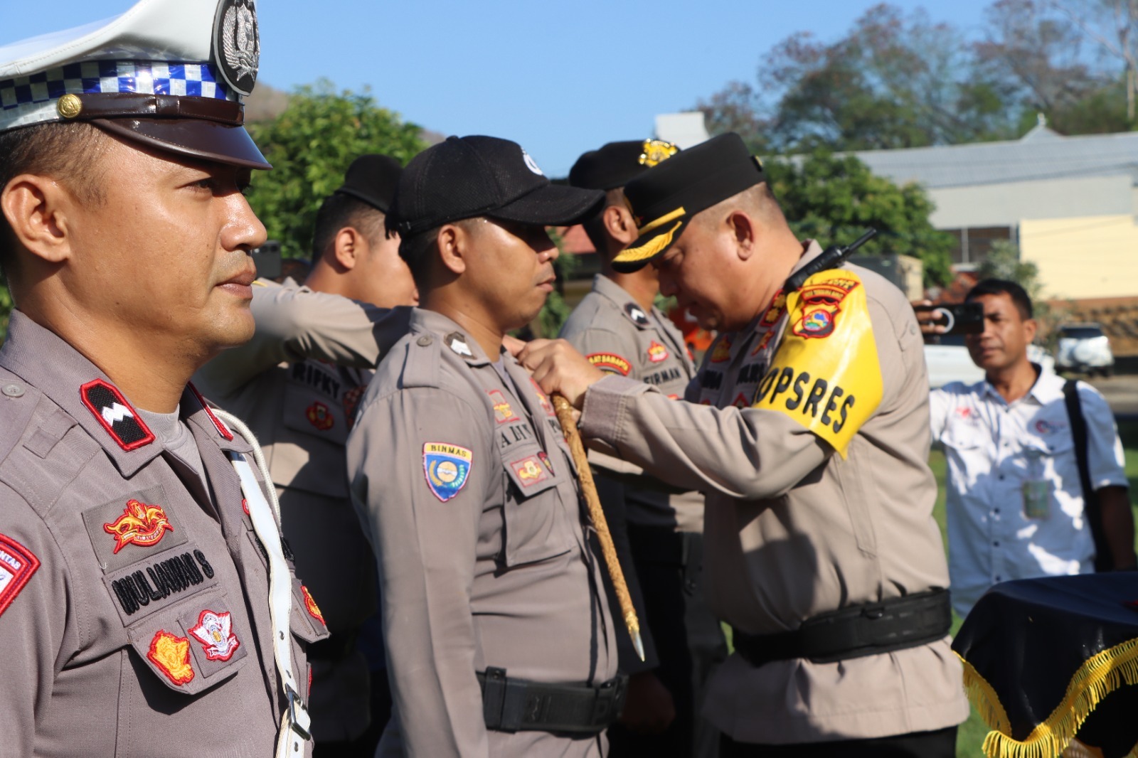Jelang Pilkada Serentak 2024, Polres Bima Kota Gelar Apel Pasukan Gatari Bersama Instansi Gabungan