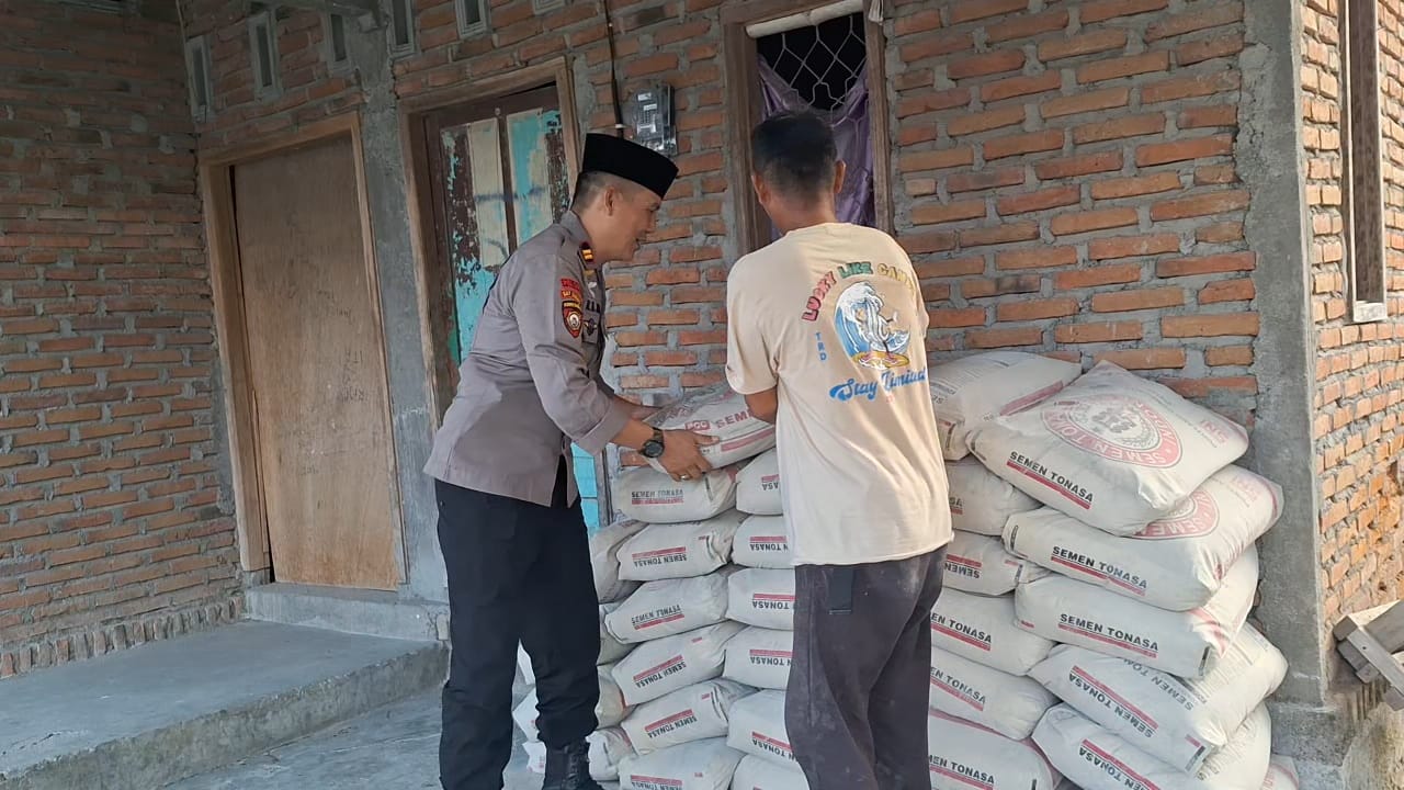 Polres Loteng Sumbang 30 Sak Semen Untuk Pembangunan Masjid Nurul Imam Di Kecamatan Pujut